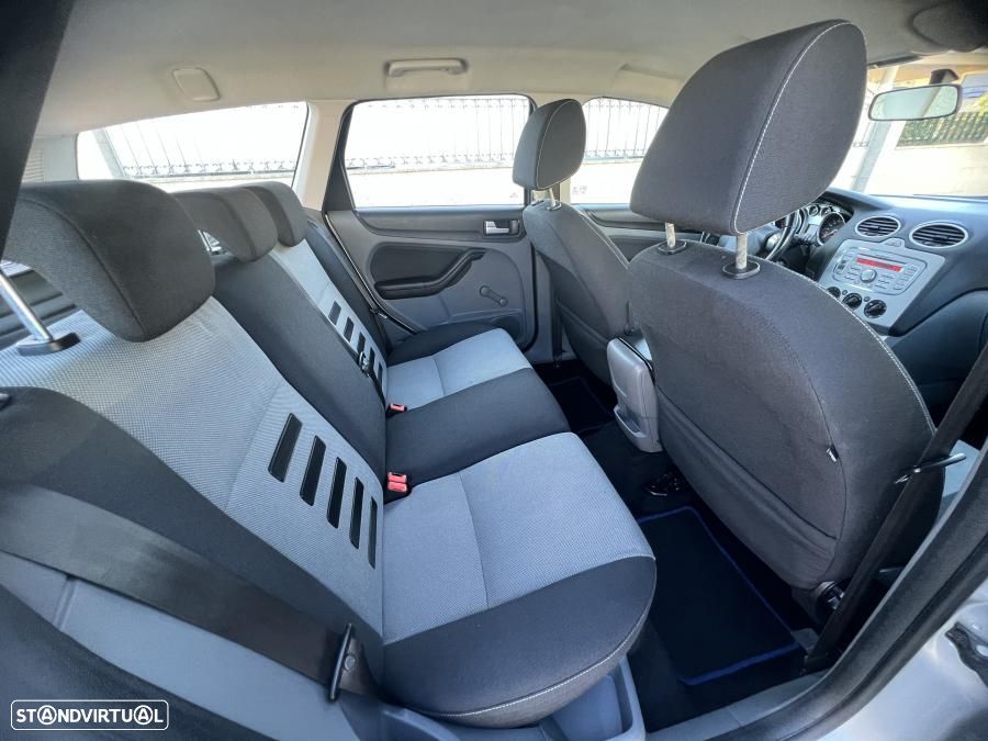 Ford Focus SW 1.6 TDCi Trend - 17