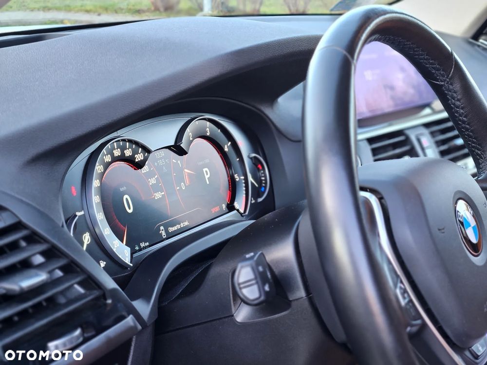 BMW X3 xDrive20d Luxury Line - 22