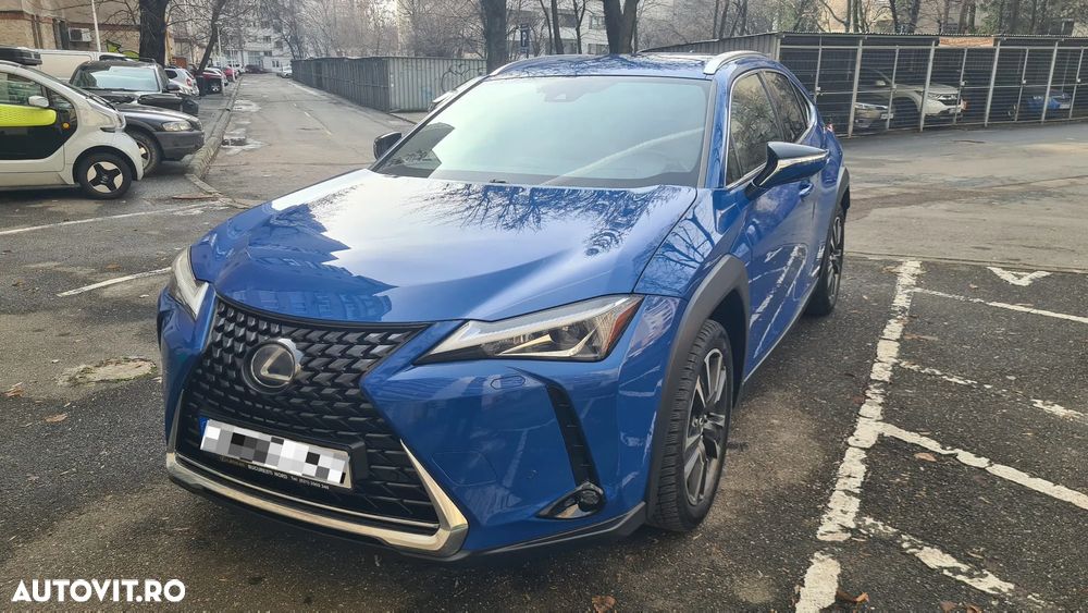 Lexus UX 250h (E-FOUR) Executive Line - 2
