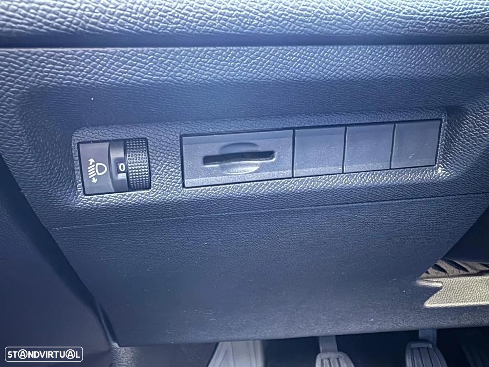 Peugeot 308 1.2 PureTech Active Pack - 34