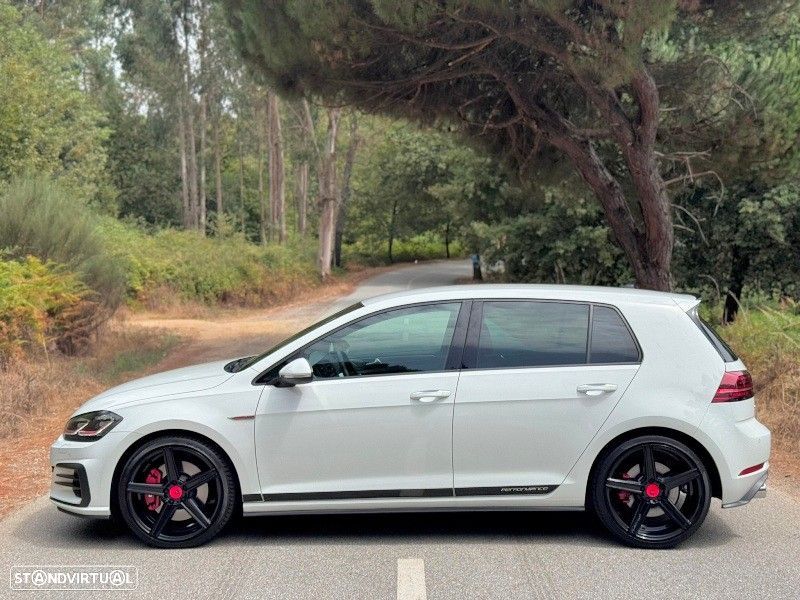VW Golf 2.0 TSI GTI DSG Performance - 11