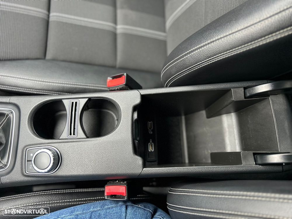 Mercedes-Benz A 180 d Urban - 24