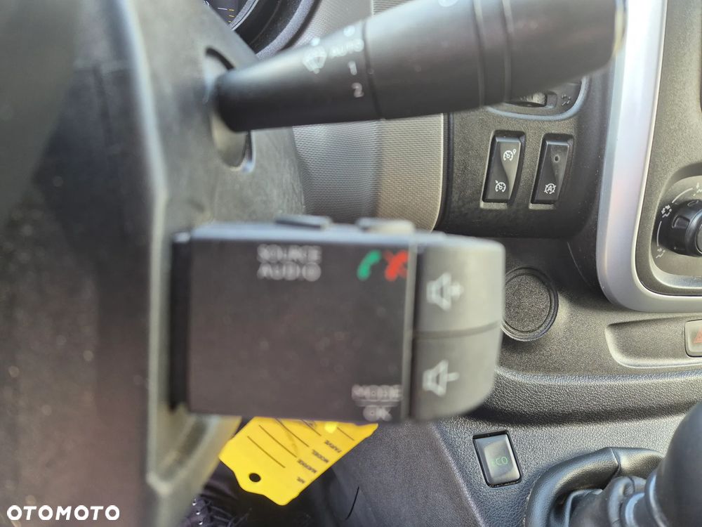 Renault TRAFIC - 8