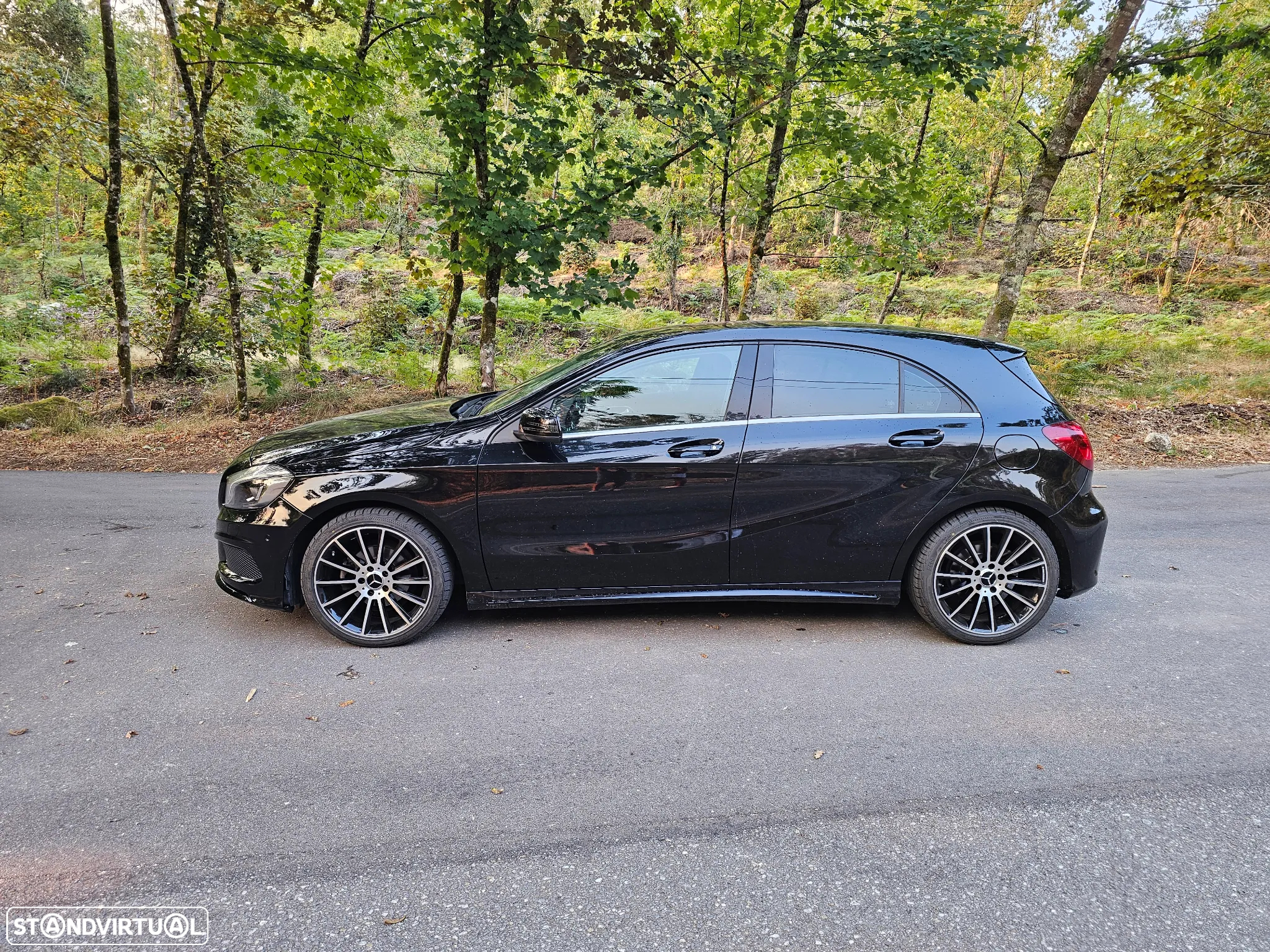 Mercedes-Benz A 180 d AMG Line - 5