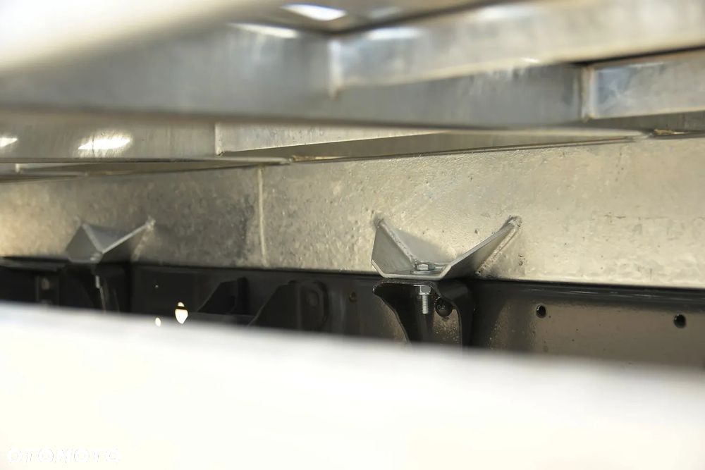 Iveco DAILY 35-180 * AUTOLAWETA * BOGATA * WYJĄTKOWO ZADBANA! - 32