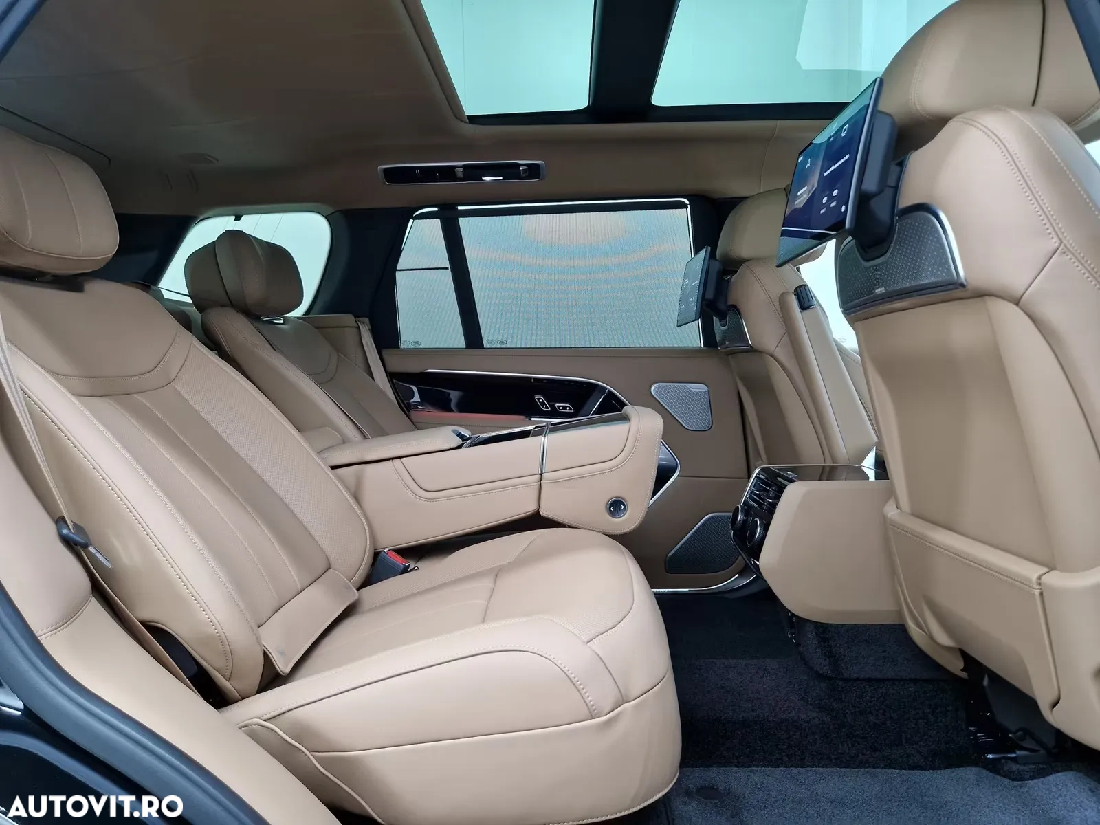 Land Rover Range Rover 4.4 V8 P530 LWB Autobiography - 7