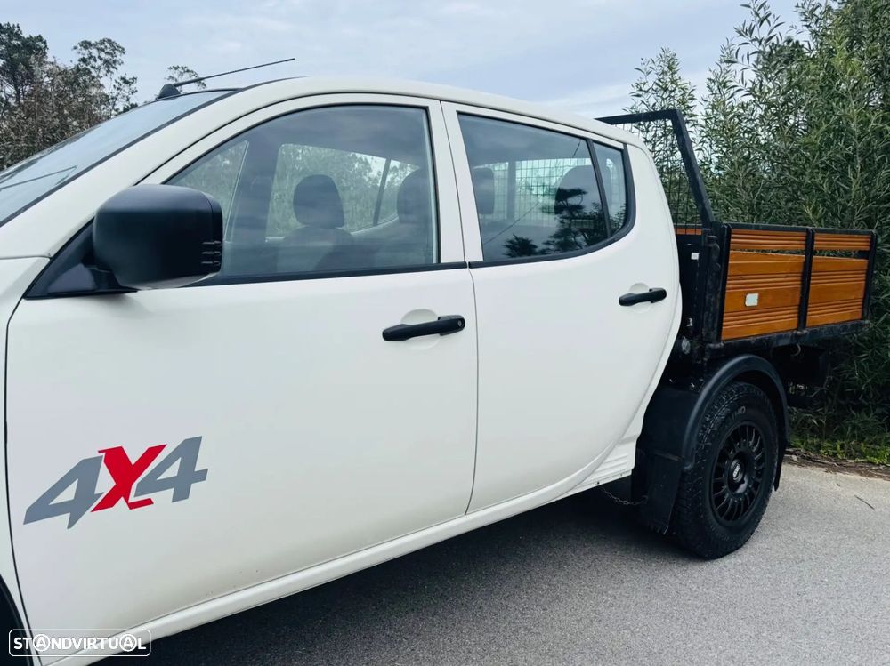 Mitsubishi L200 2.5 DI-D CD Intense AC/JLL - 3