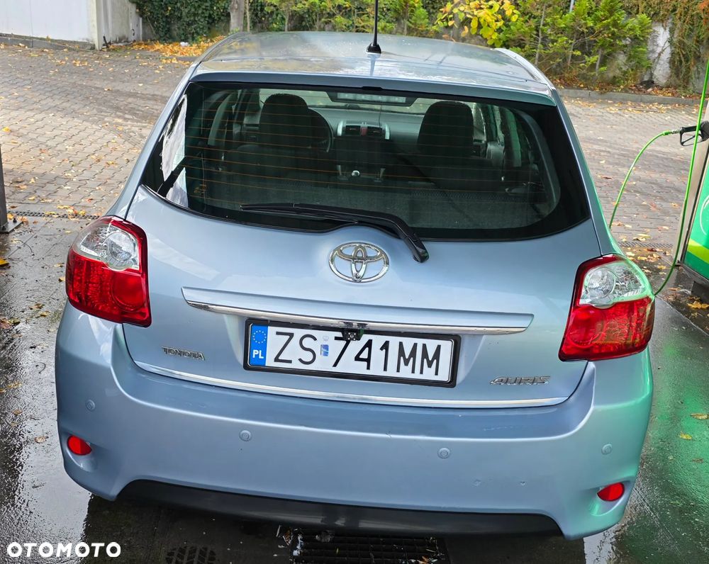 Toyota Auris - 4