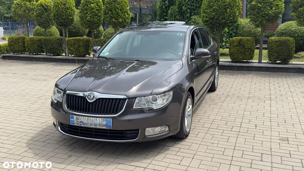Skoda Superb 2.0 TDI Exclusive - 11