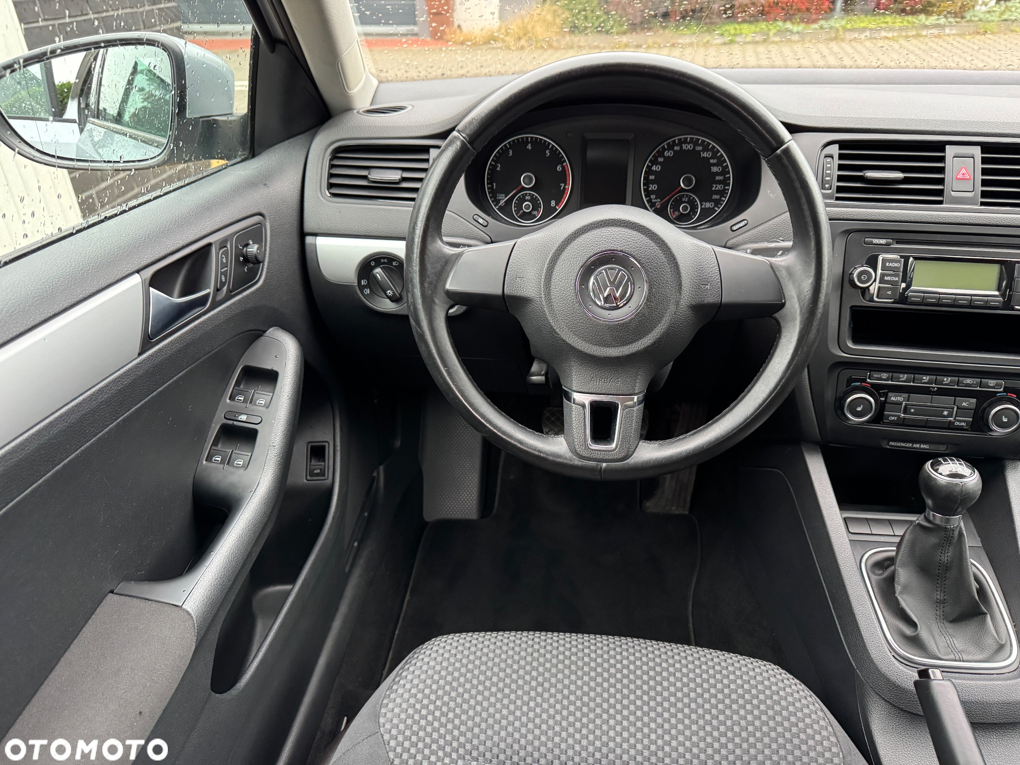 Volkswagen Jetta - 9