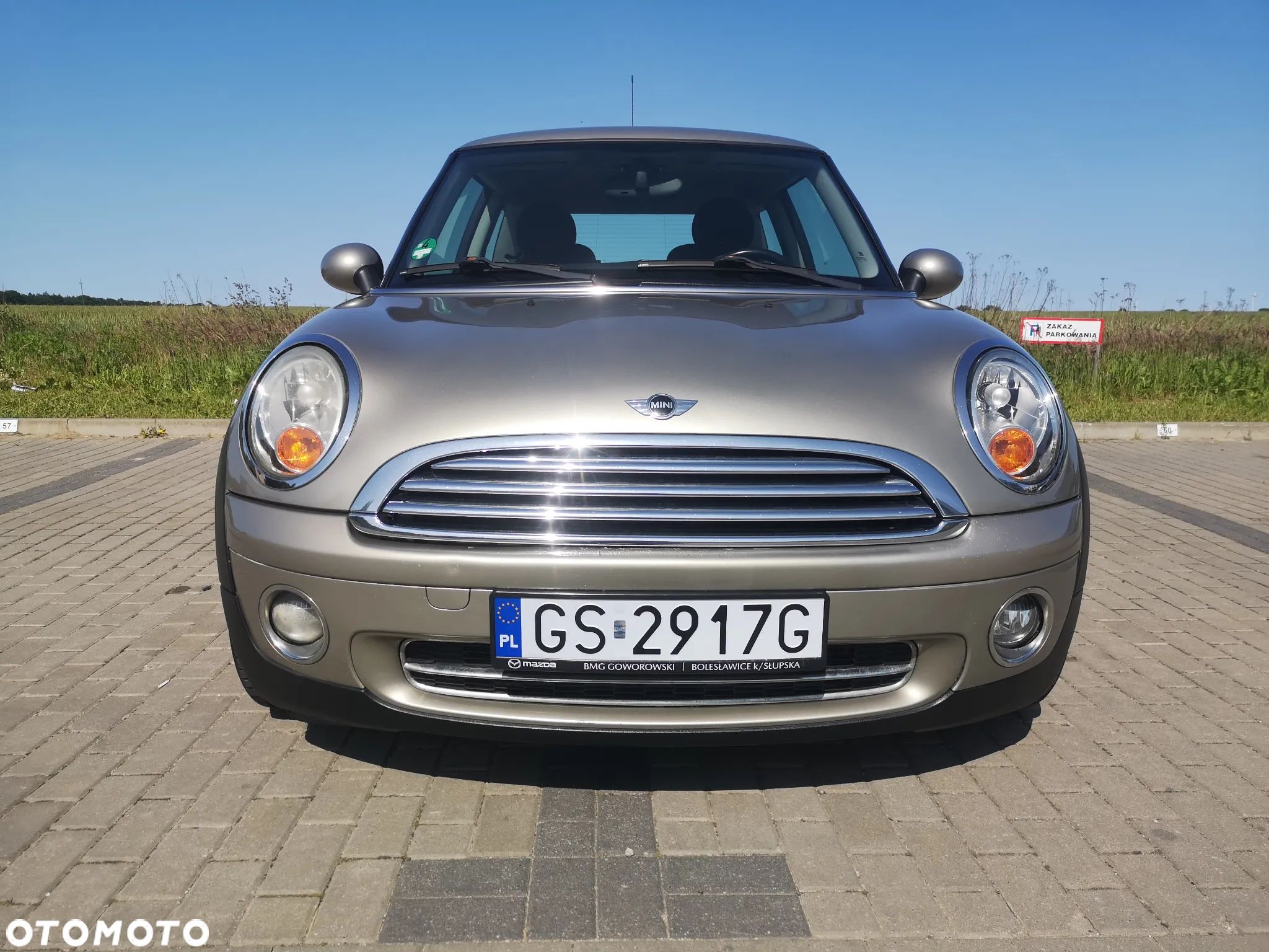 MINI Cooper Standard - 1