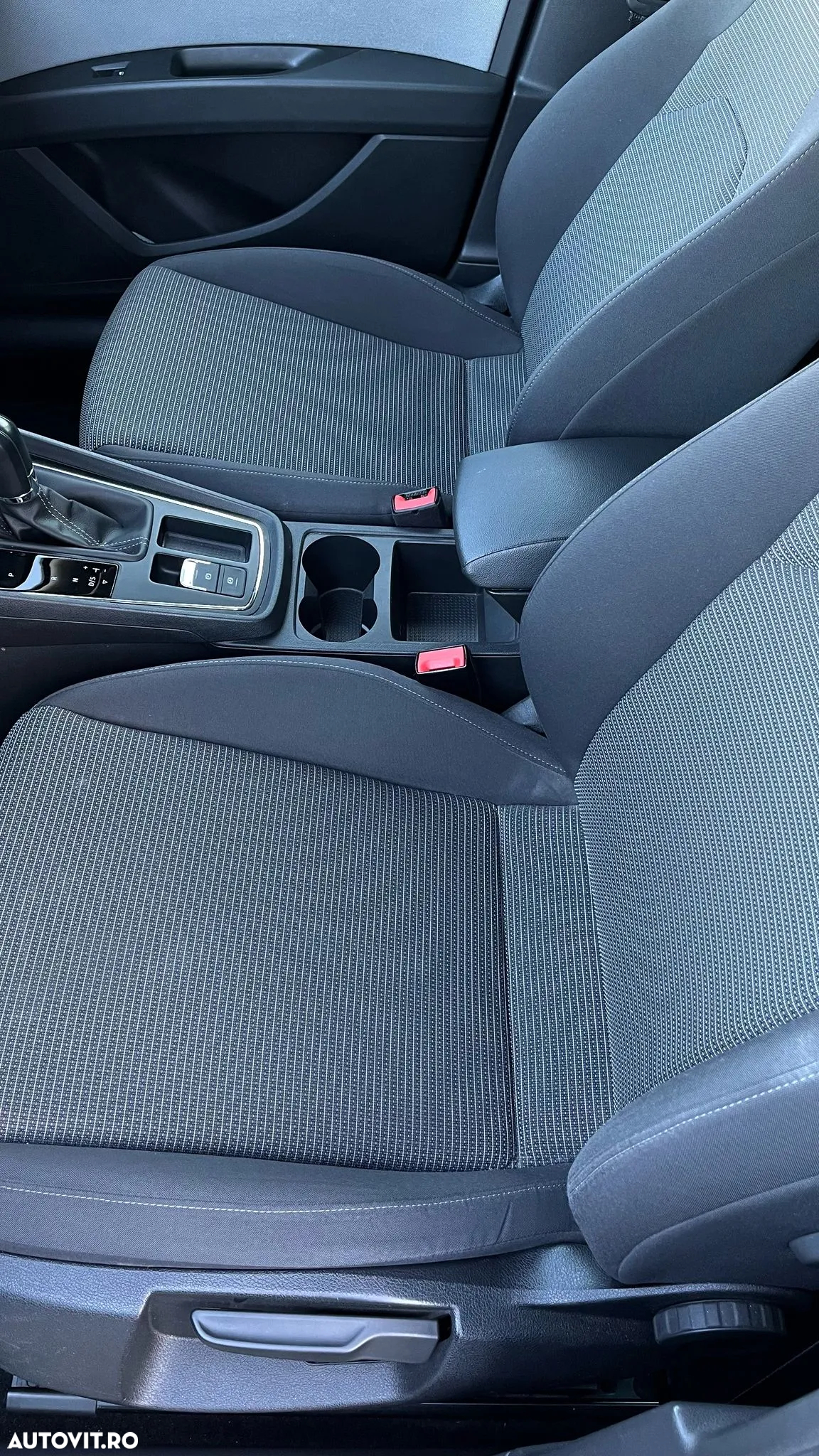 Seat Leon Sportstourer 2.0 TDI DSG Style - 5