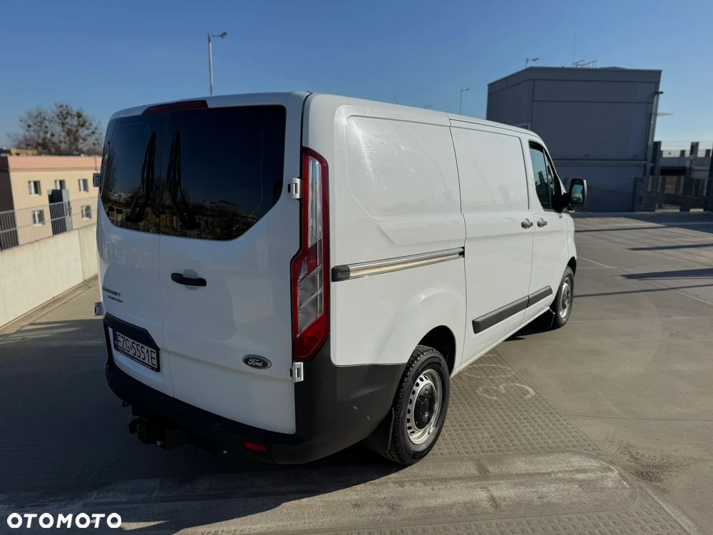 Ford Transit Custsom - 10