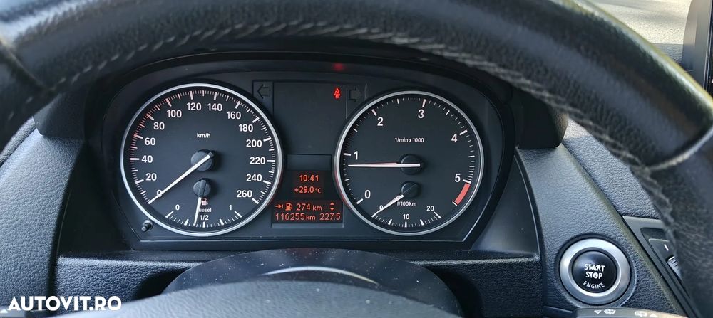 BMW X1 xDrive18d - 11