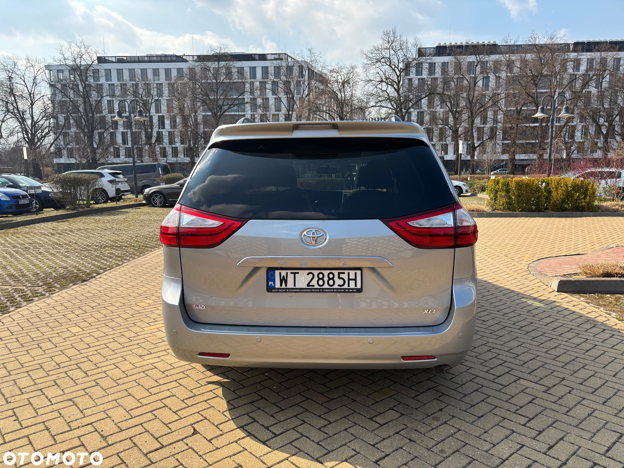 Toyota Sienna 3.5 V6 XLE AWD - 7