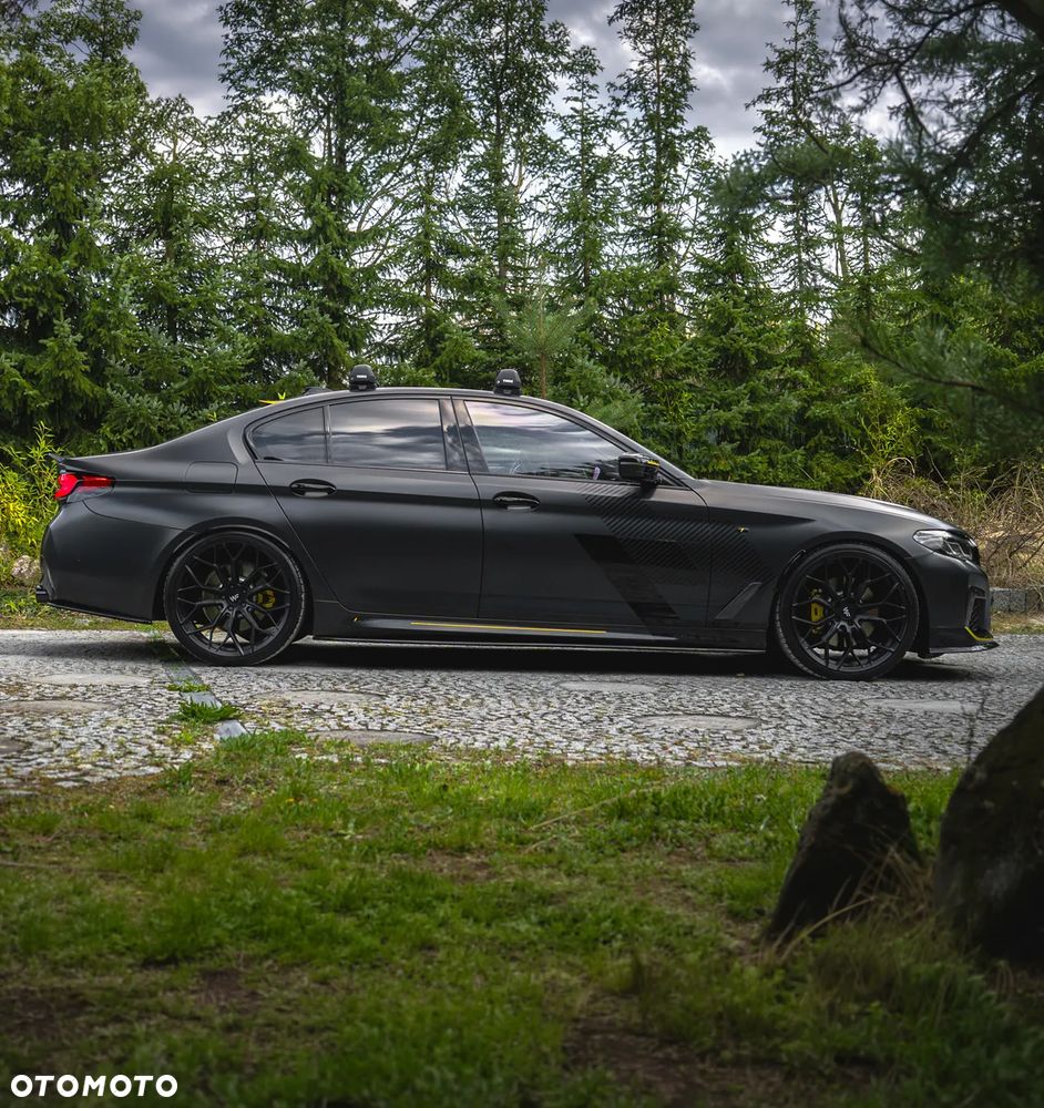 BMW Seria 5 530i xDrive M Sport Edition - 9