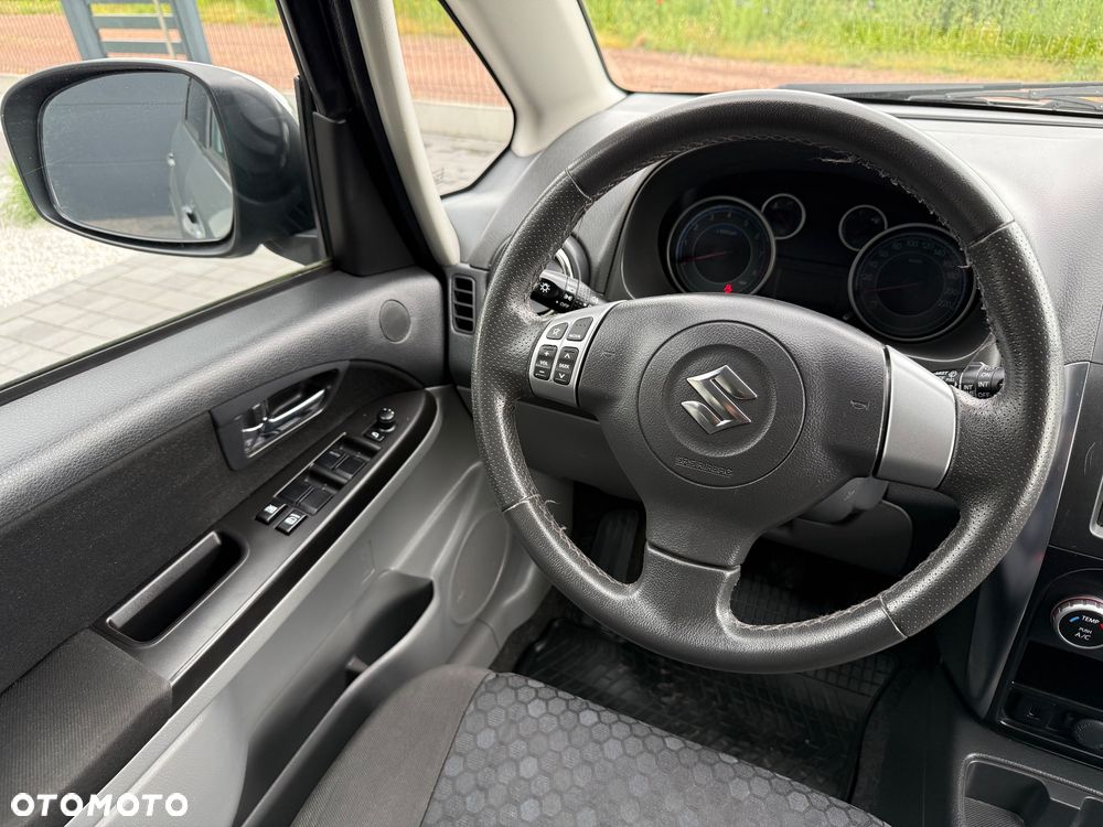 Suzuki SX4 - 29
