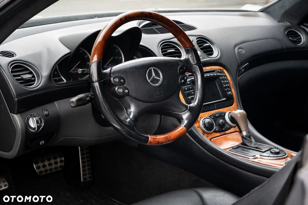 Mercedes-Benz SL - 10