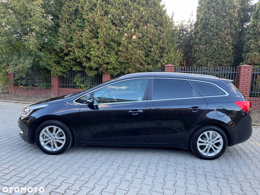 Kia Ceed 1.6 GDI Fifa World Cup Edition - 8