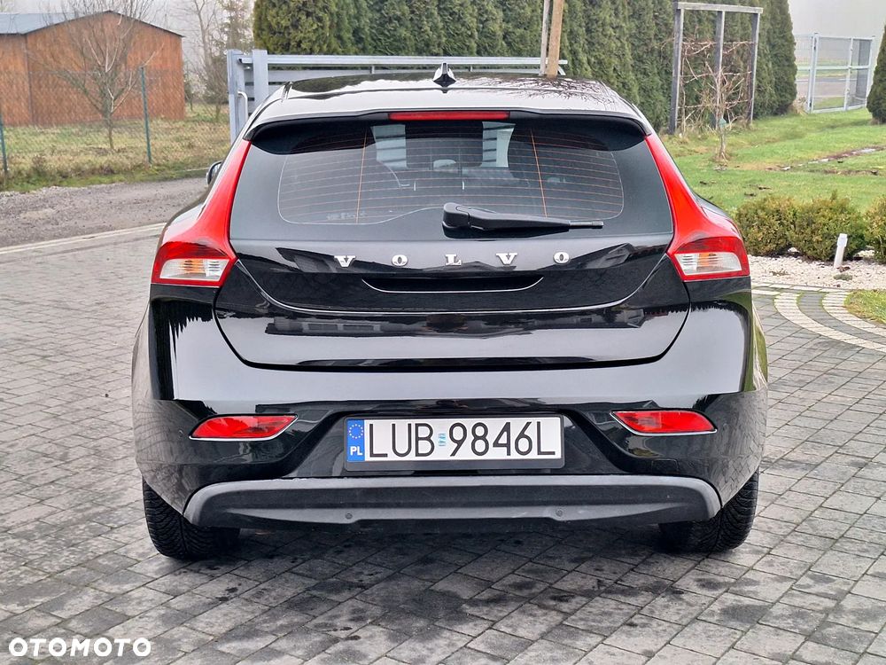 Volvo V40 T2 Kinetic - 9