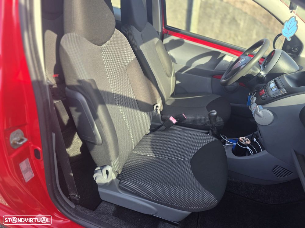 Toyota Aygo City - 7