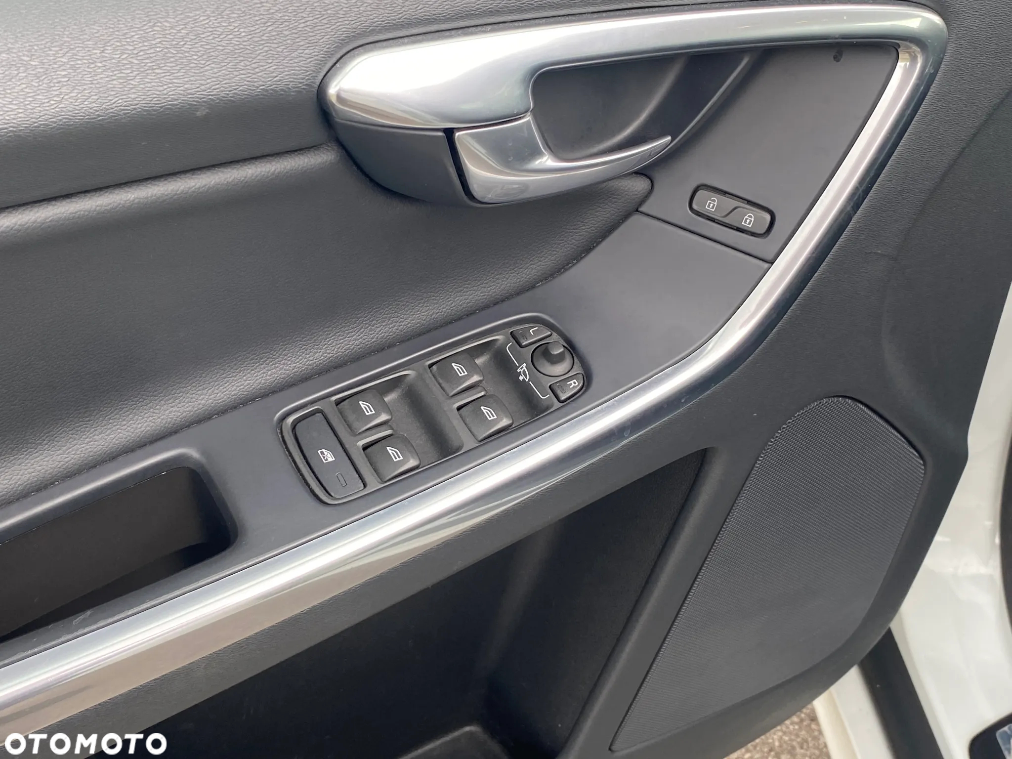 Volvo XC 60 D4 Drive-E Summum - 26