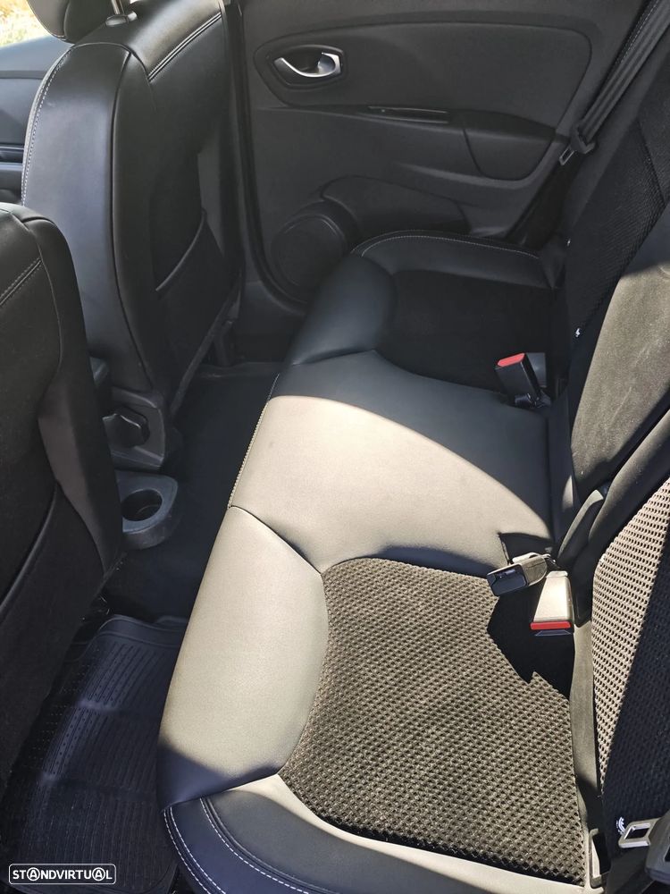 Renault Clio Sport Tourer Energy dCi 90 EDC Intens - 9