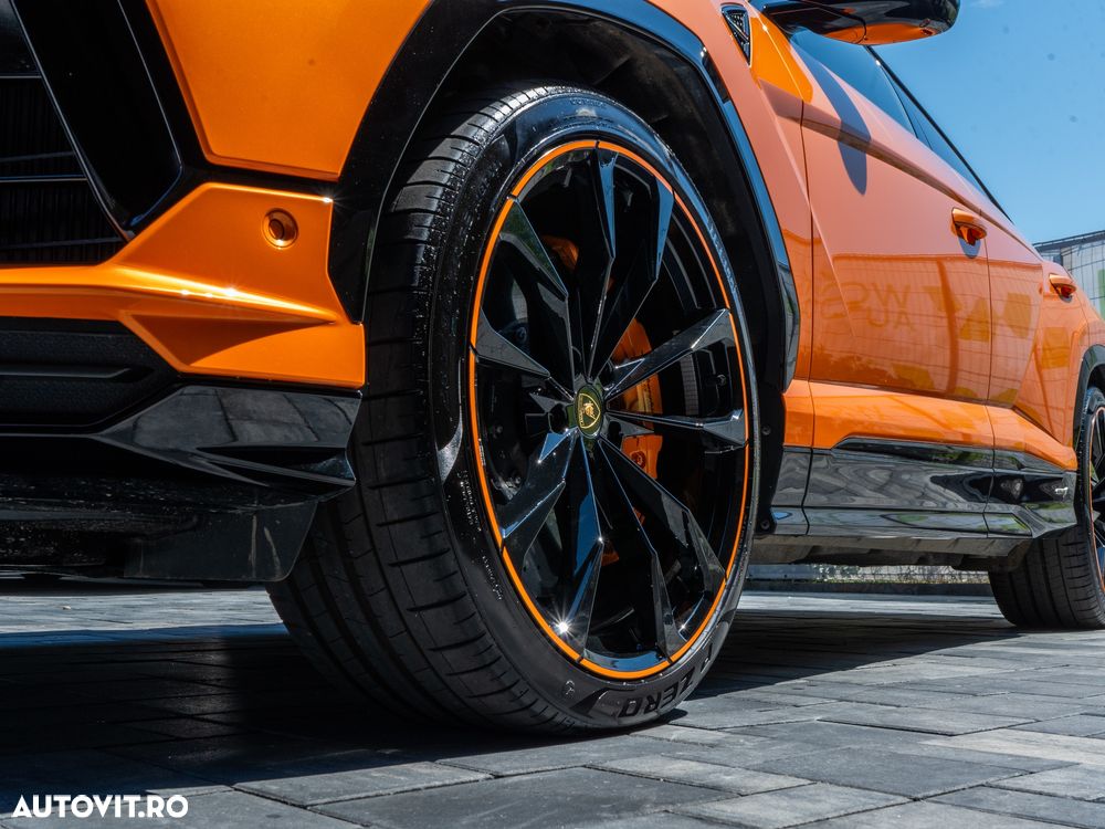 Lamborghini URUS - 17