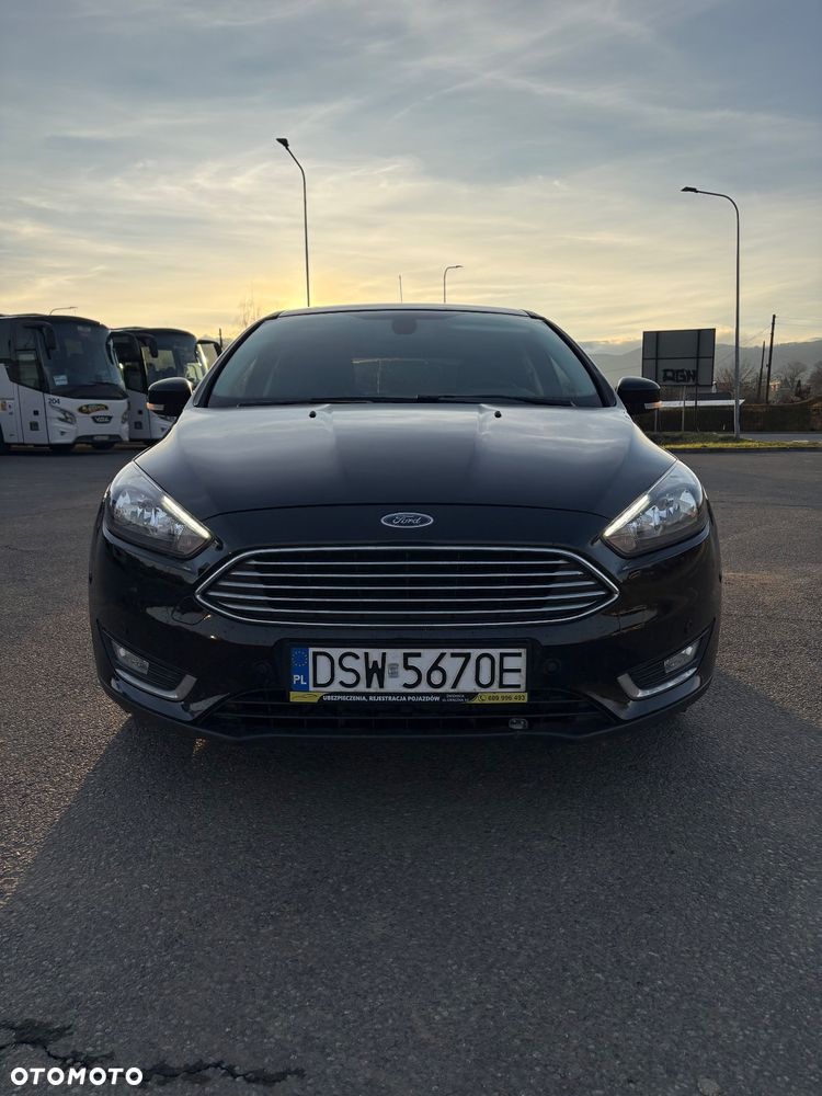 Ford Focus 1.5 EcoBlue STart-Stopp-System TITANIUM - 2