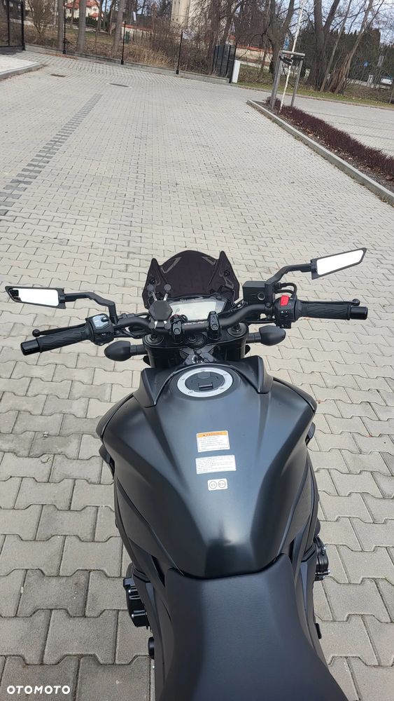 Suzuki GSX - 9
