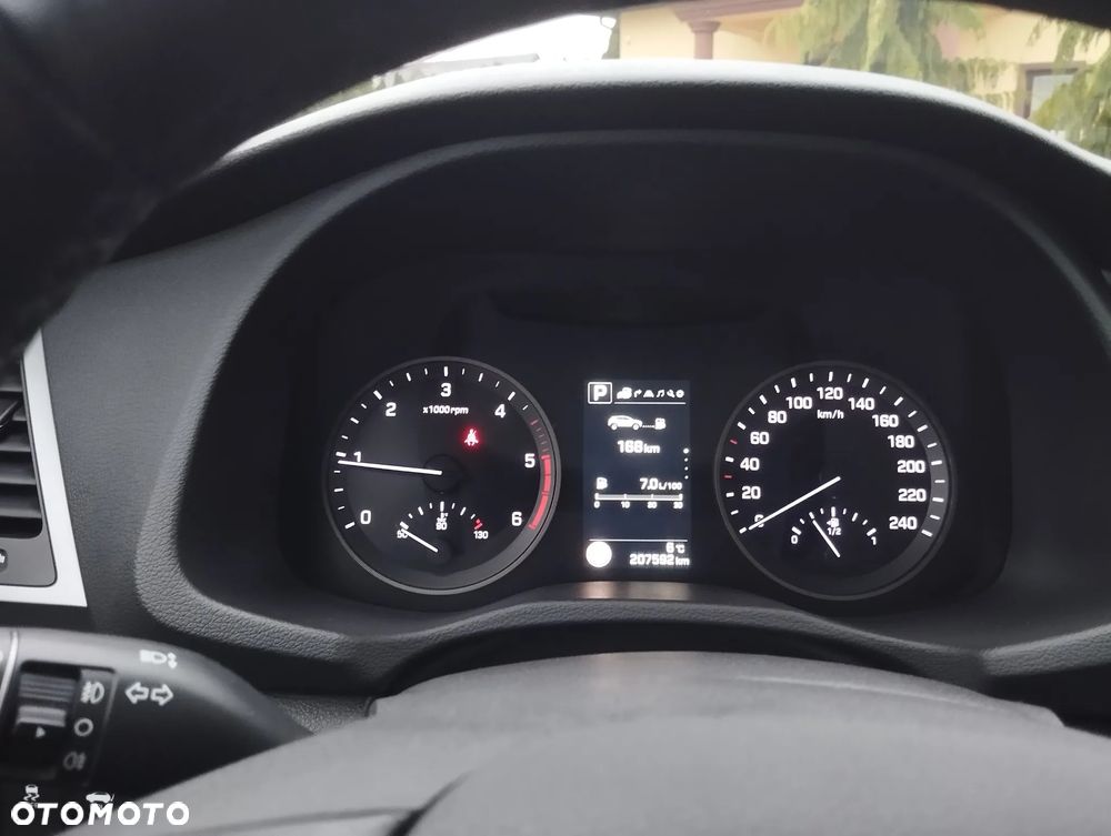 Hyundai Tucson 2.0 CRDI 4WD Automatik Premium - 35