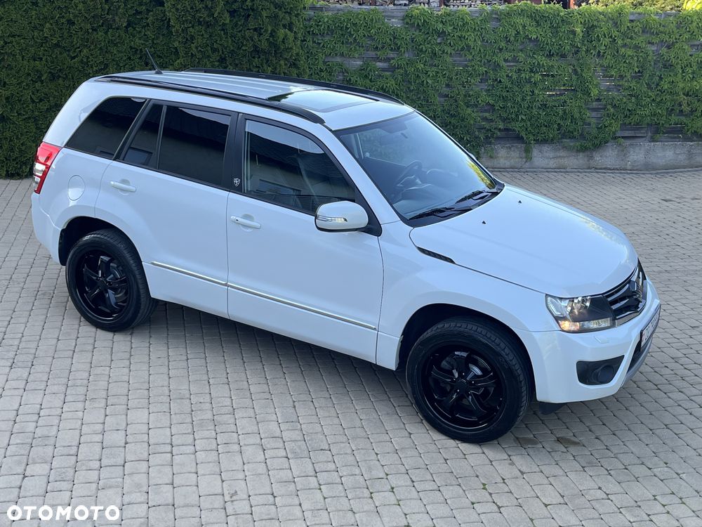 Suzuki Grand Vitara 2.4 De Luxe - 28