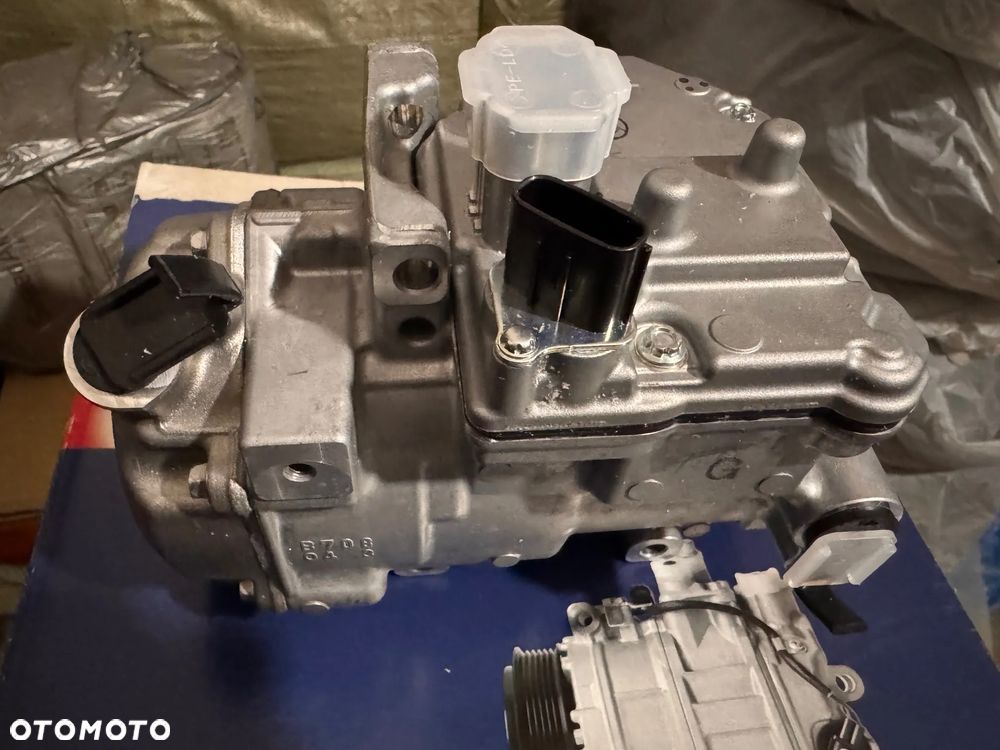 NOWA Sprężarka Kompresor klimatyzacji ORYGINAŁ Denso DCP51007 LEXUS RX L1 450h Hybrid 03/2009- 09/2015 - 1