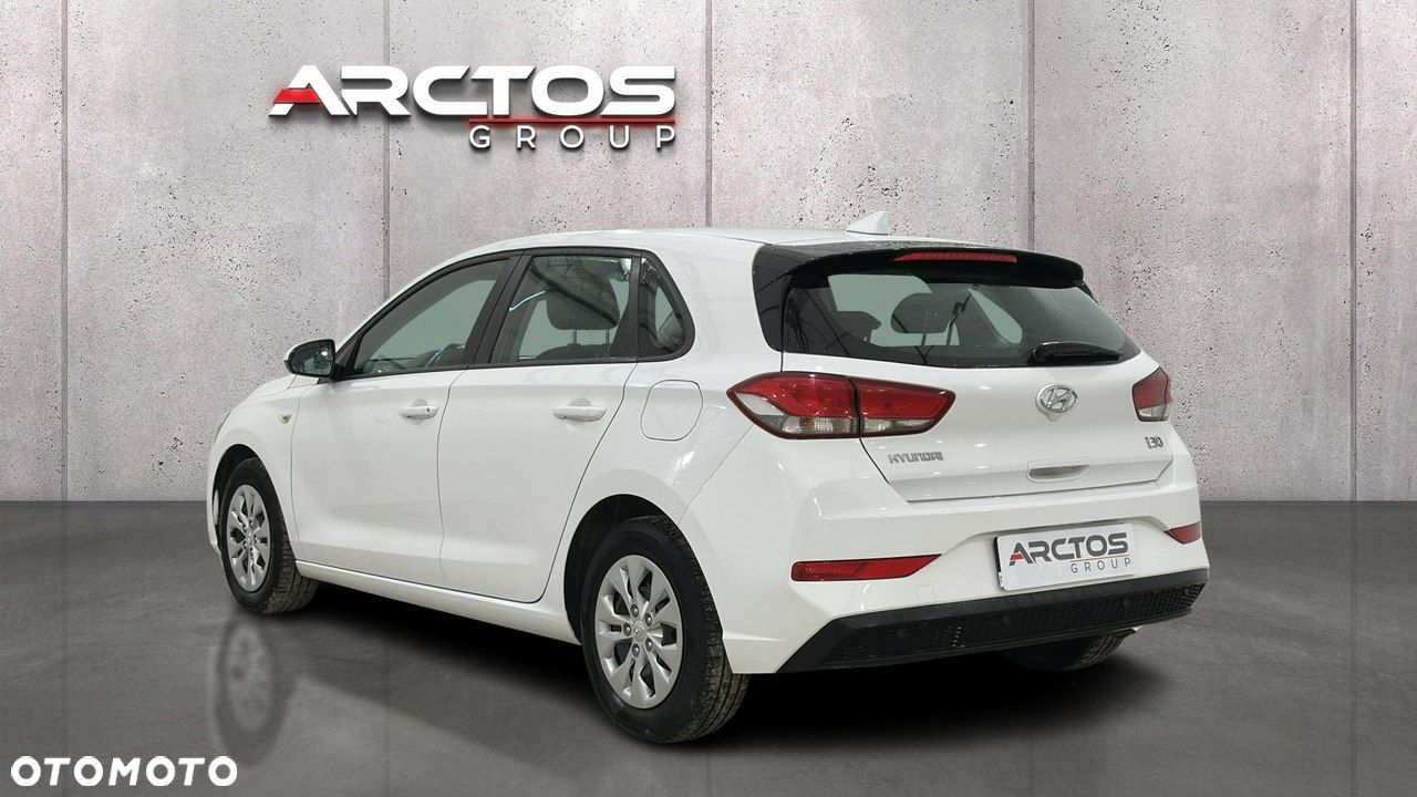 Hyundai i30 1.5 DPI Classic + - 3