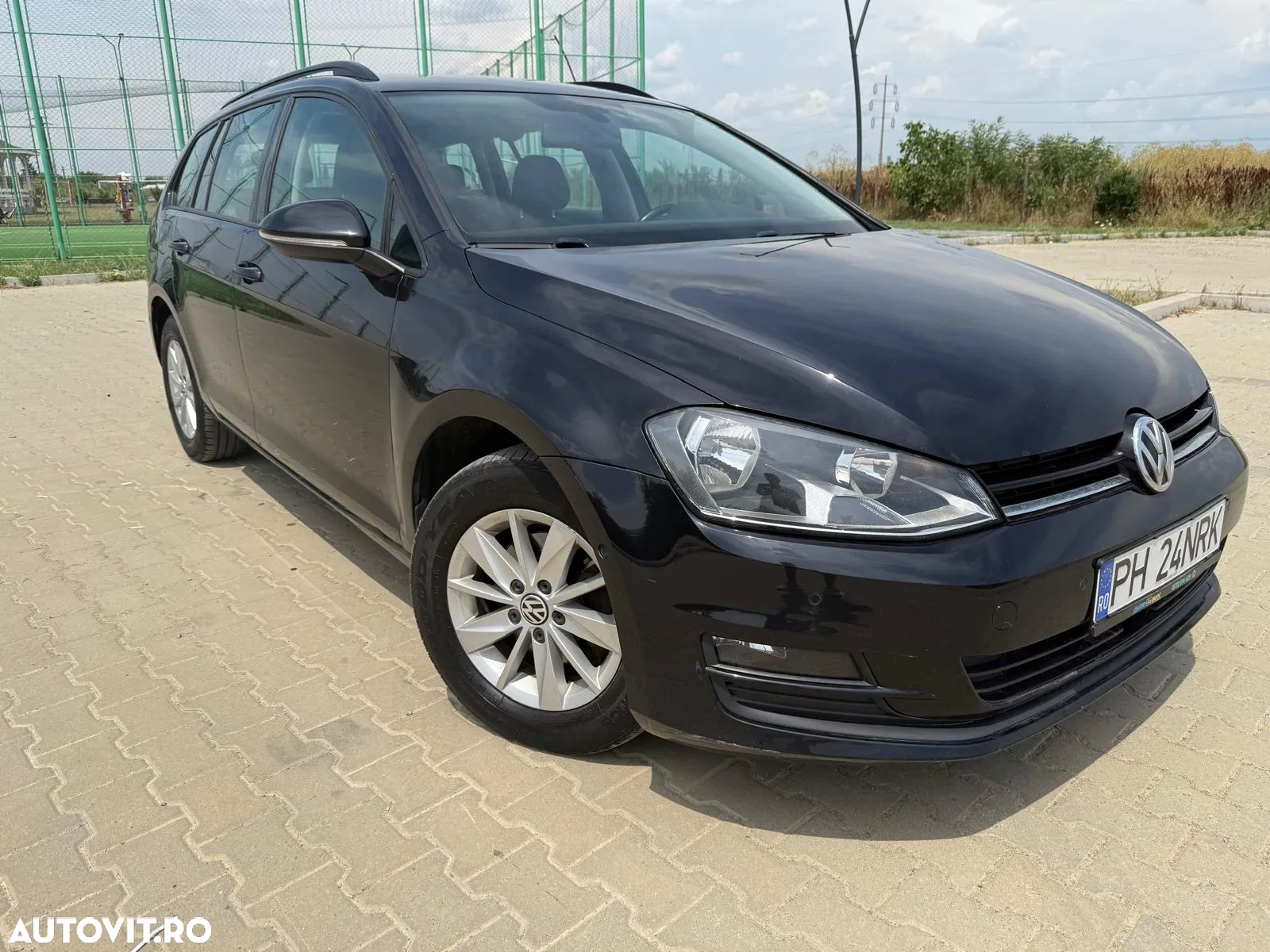 Volkswagen Golf 1.6 TDI BlueMotion Technology Comfortline - 3