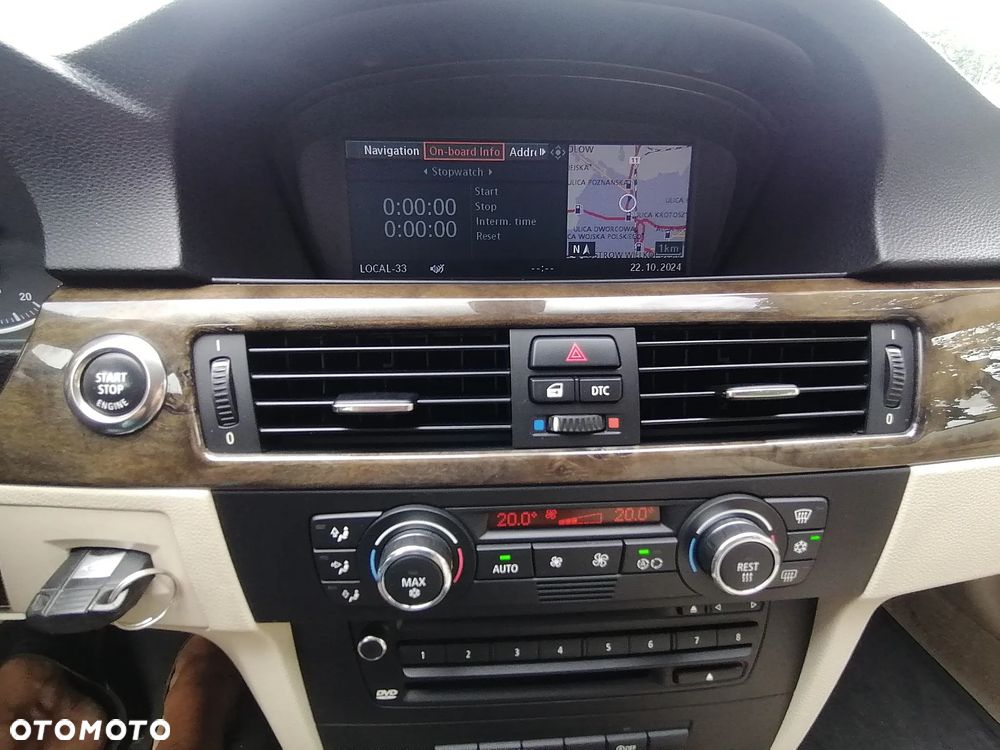 BMW Seria 3 320d Coupe - 31