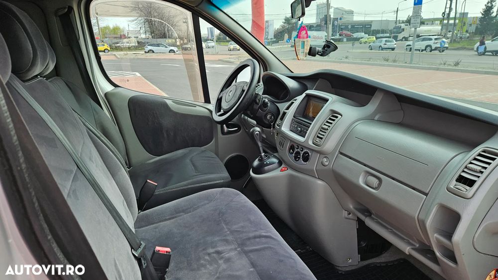 Renault Trafic - 12