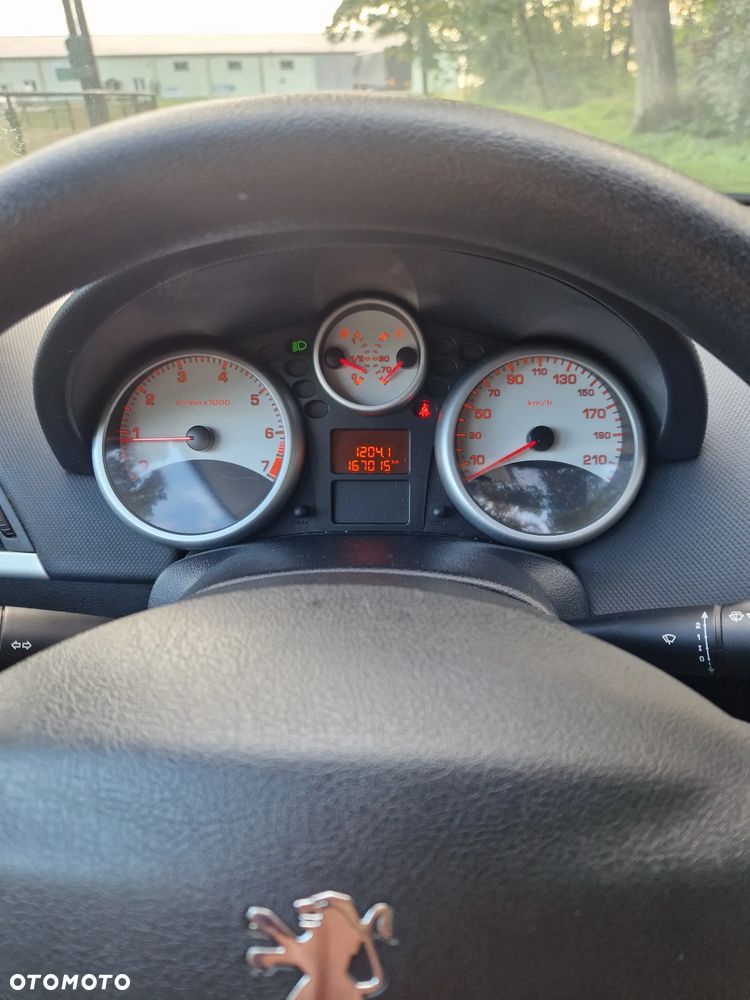 Peugeot 207 - 2