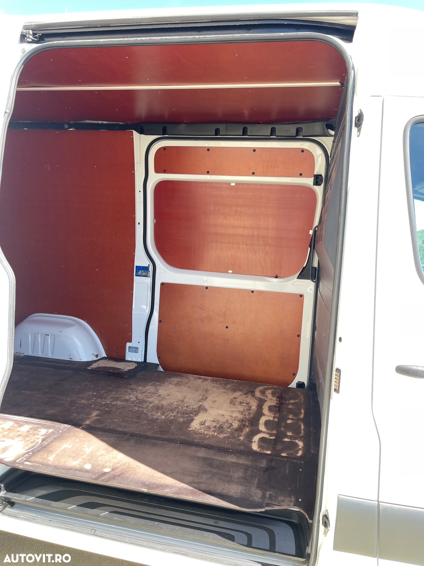 Mercedes-Benz Sprinter 319 3.0CDI V6 MEDIU 2CULISANTE - 17