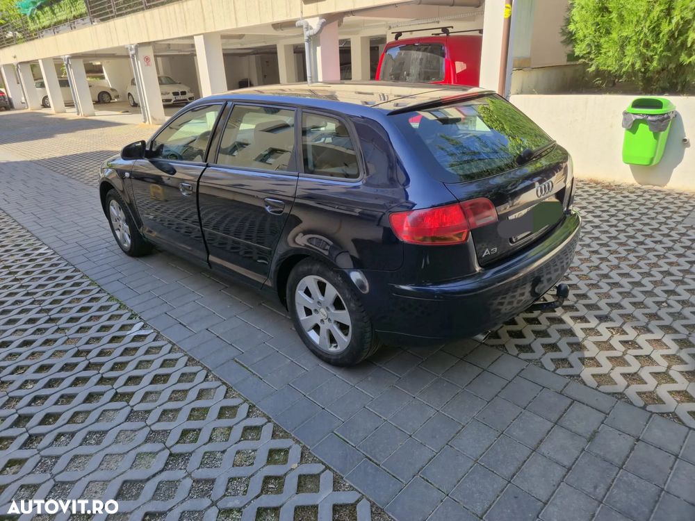 Audi A3 Sportback 1.6 FSI Ambition - 2