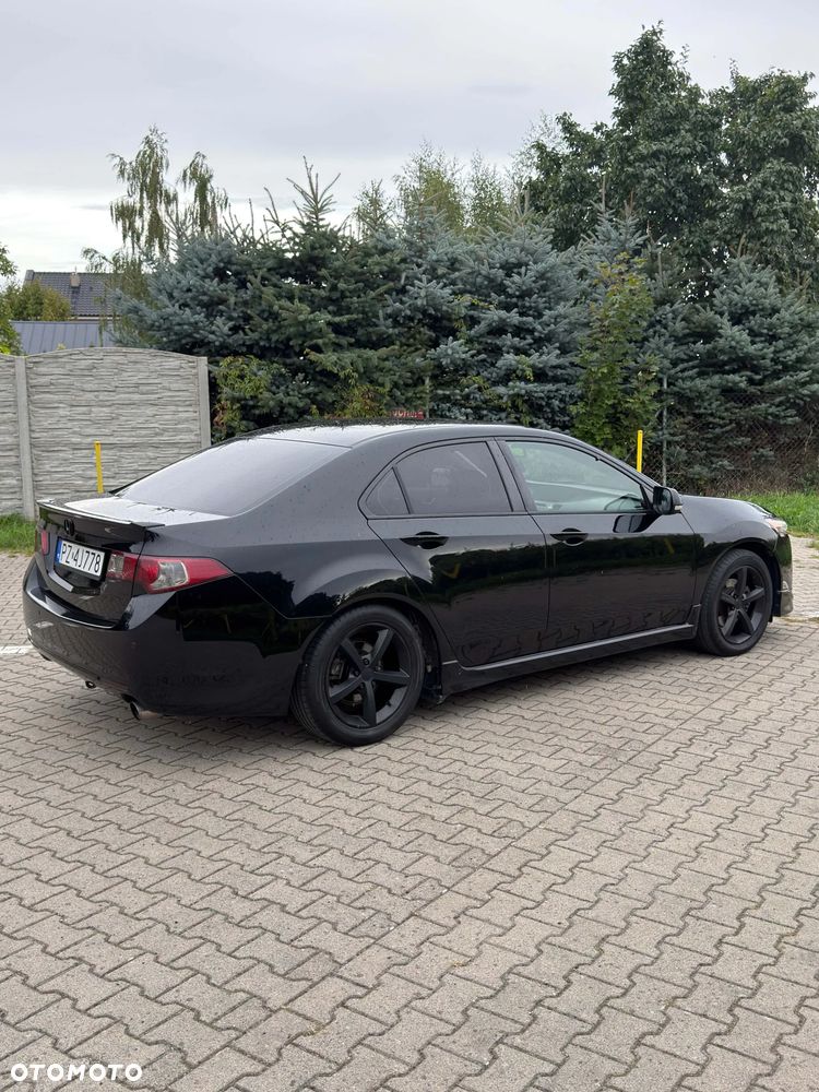 Honda Accord 2.0 Executive Nav - 4
