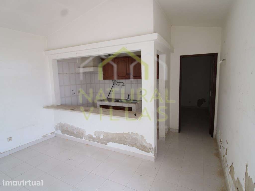 Casa para recuperar com grande potencial de ampliação - Gambelas, Faro - Grande imagem: 3/8
