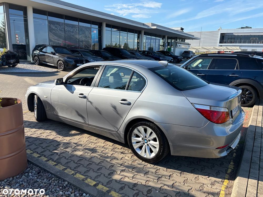 BMW Seria 5 545i - 7