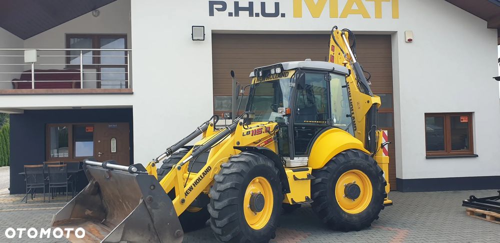 New Holland LB115B rok 2006 łyżka skarpowa hydr. + do kopania na dżojstikach