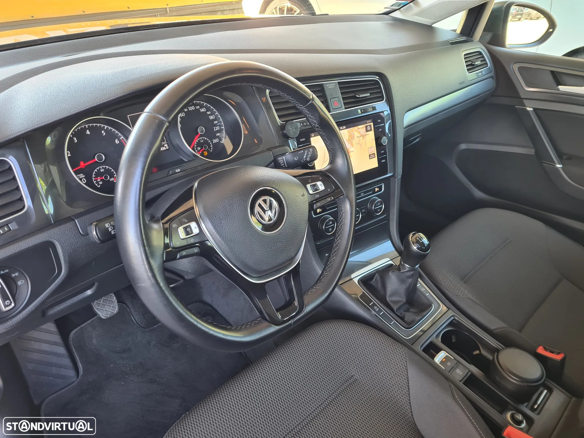 VW Golf Variant 1.0 TSI Confortline - 11