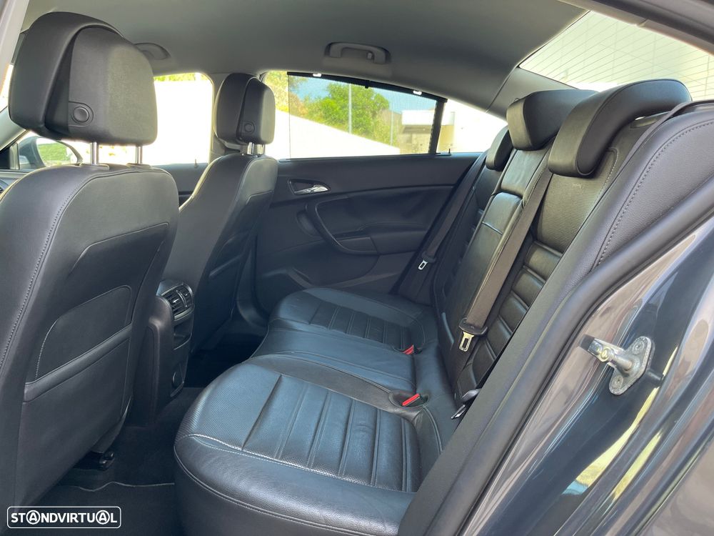 Opel Insignia 2.0 CDTI executive S/S - 41