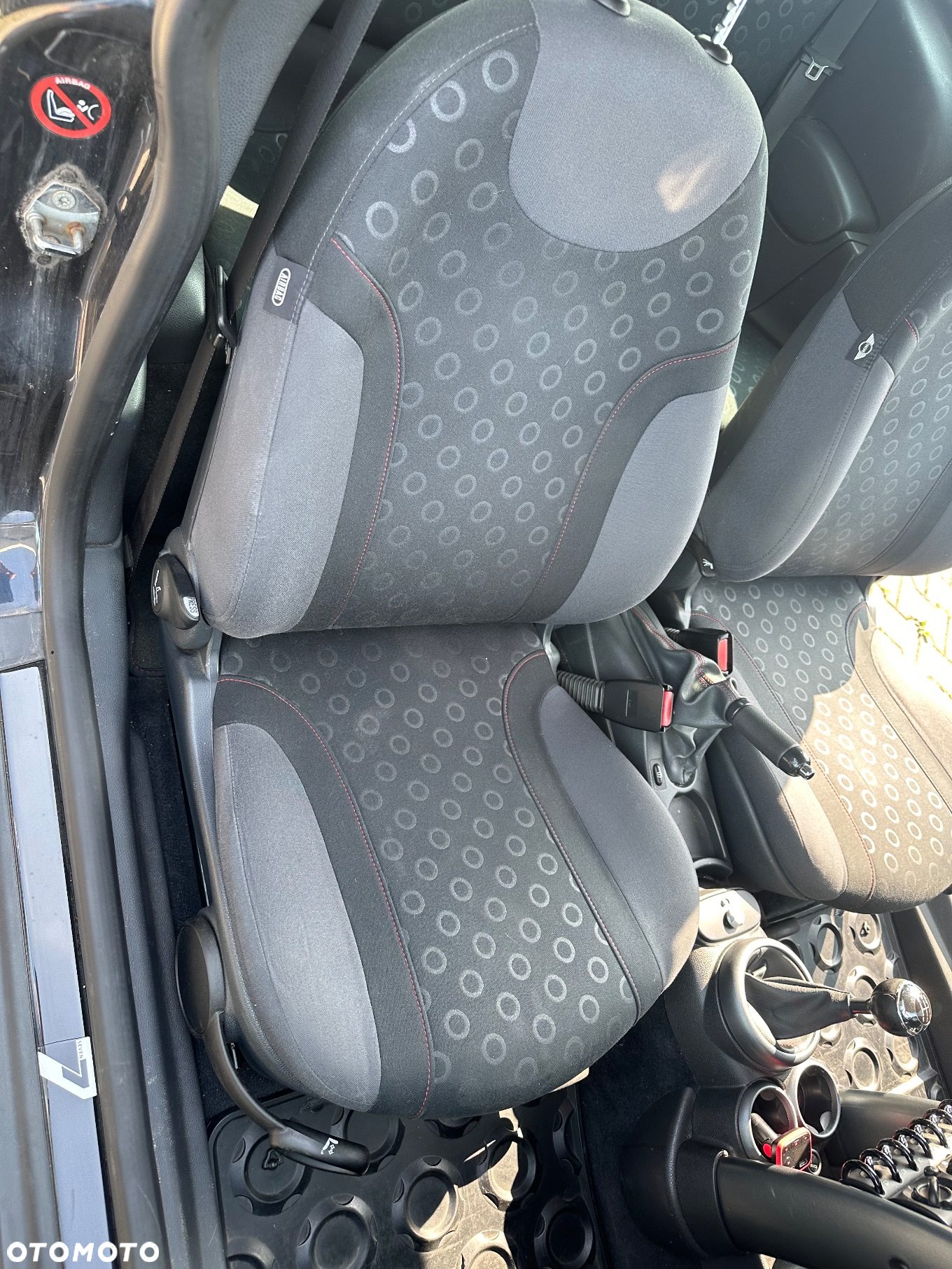 MINI Cooper Seven - 11