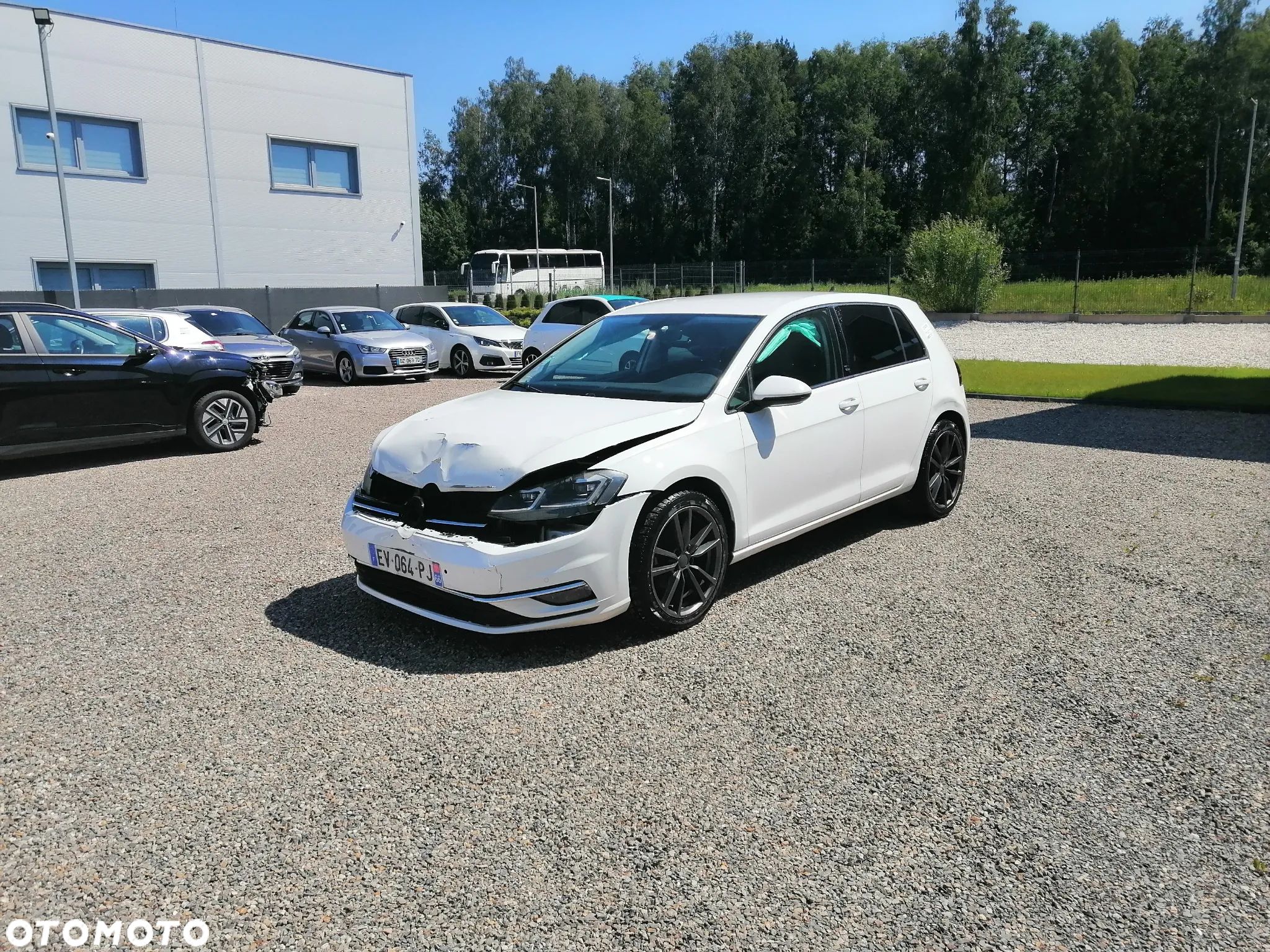 Volkswagen Golf 1.0 TSI Sound - 1