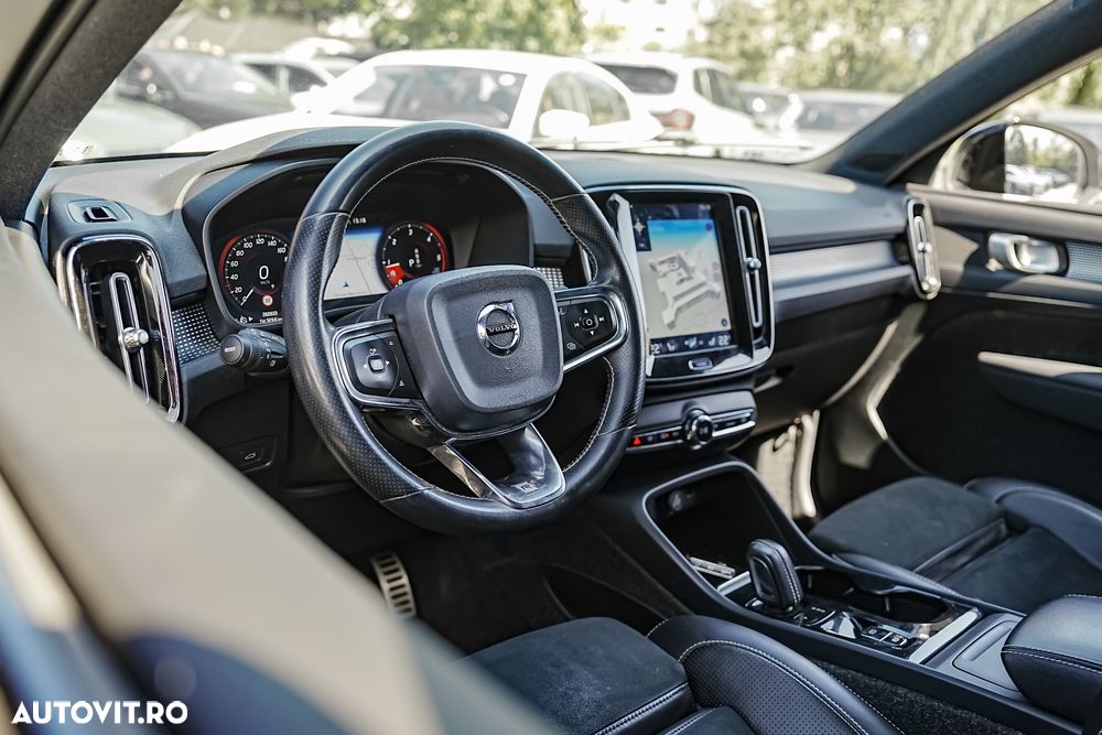 Volvo XC 40 D4 AWD Geartronic R-Design - 13