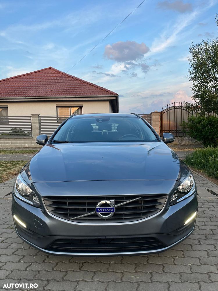 Volvo V60 D2 Momentum - 7